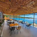 Sea Breeze Apartment Sarande