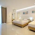 Sea Breeze Apartment Sarande