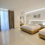 Sea Breeze Apartment Sarande