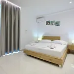 Sea Breeze Apartment