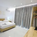 Sea Breeze Apartment Sarande