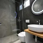 Sea Breeze Apartment Sarande