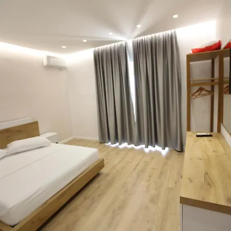 Sea Breeze アパート Sarandë