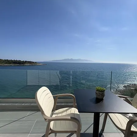 Sea Breeze Apartamento Sarandë