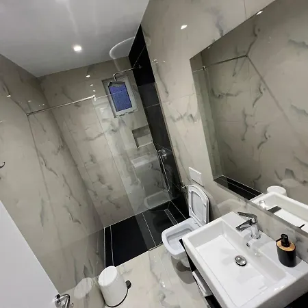 Sea Breeze アパート Sarandë