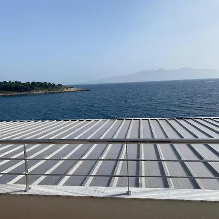 Sea Breeze アパート Sarandë