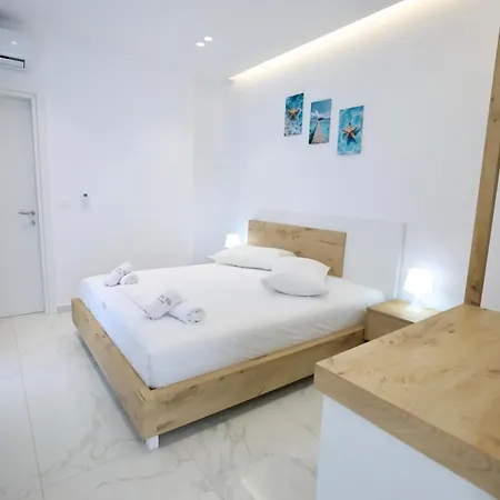 Sea Breeze Apartment Sarande