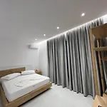 Sea Breeze * Sarandë