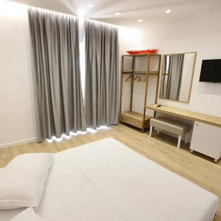 Sea Breeze Apartment