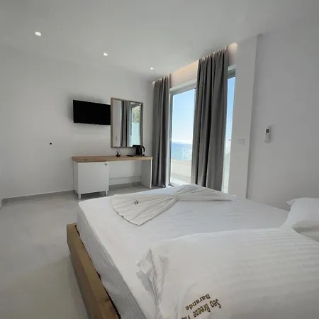 Apartment Sea Breeze Sarande