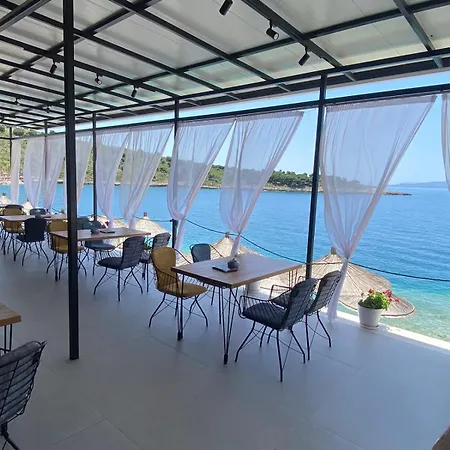 Apartment Sea Breeze